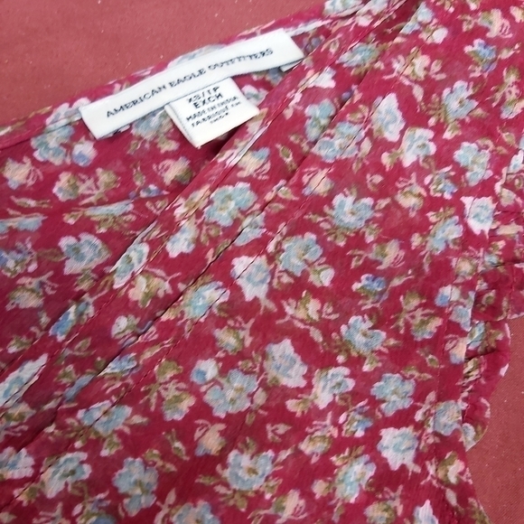 AMERICAN eagle boho floral red tank top - Picture 5 of 11